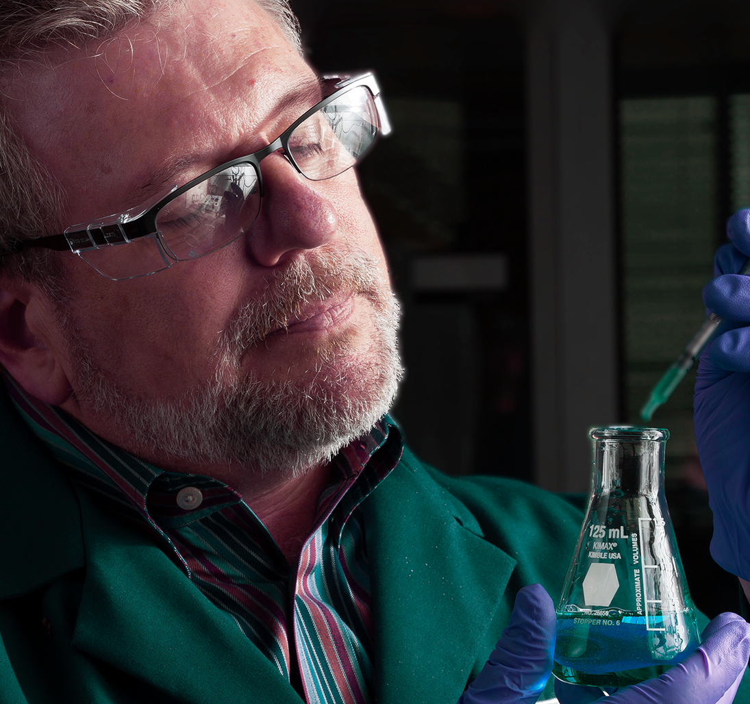 Photo of man in the lab